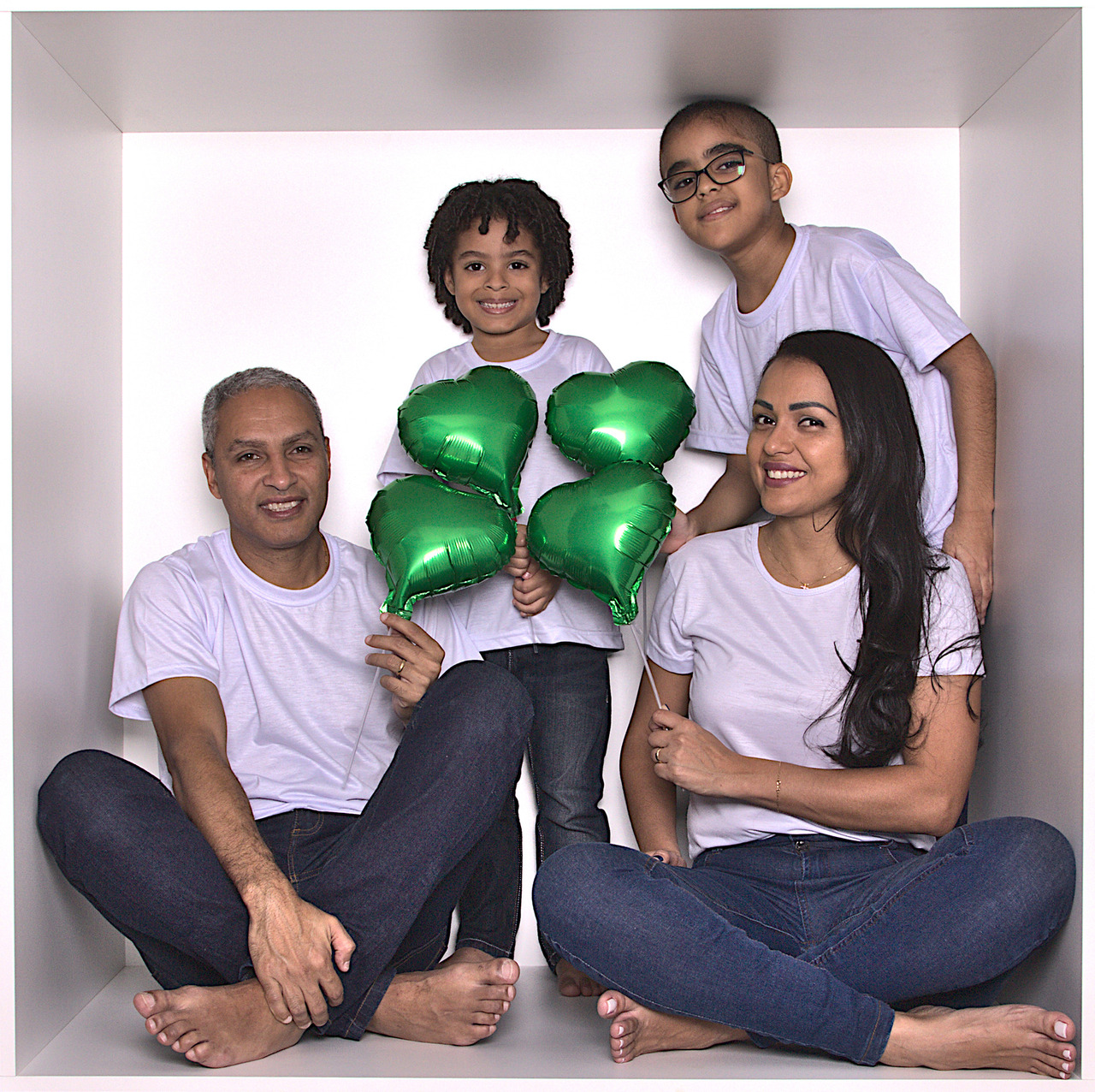 Foto na Caixa de toda a família