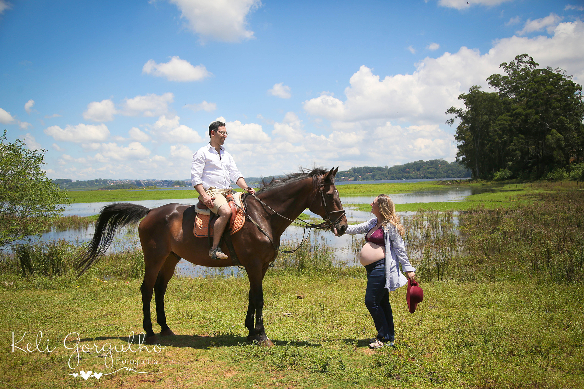 fotografia gestante com cavalos na represa guarapiranga hipica em são paulo
