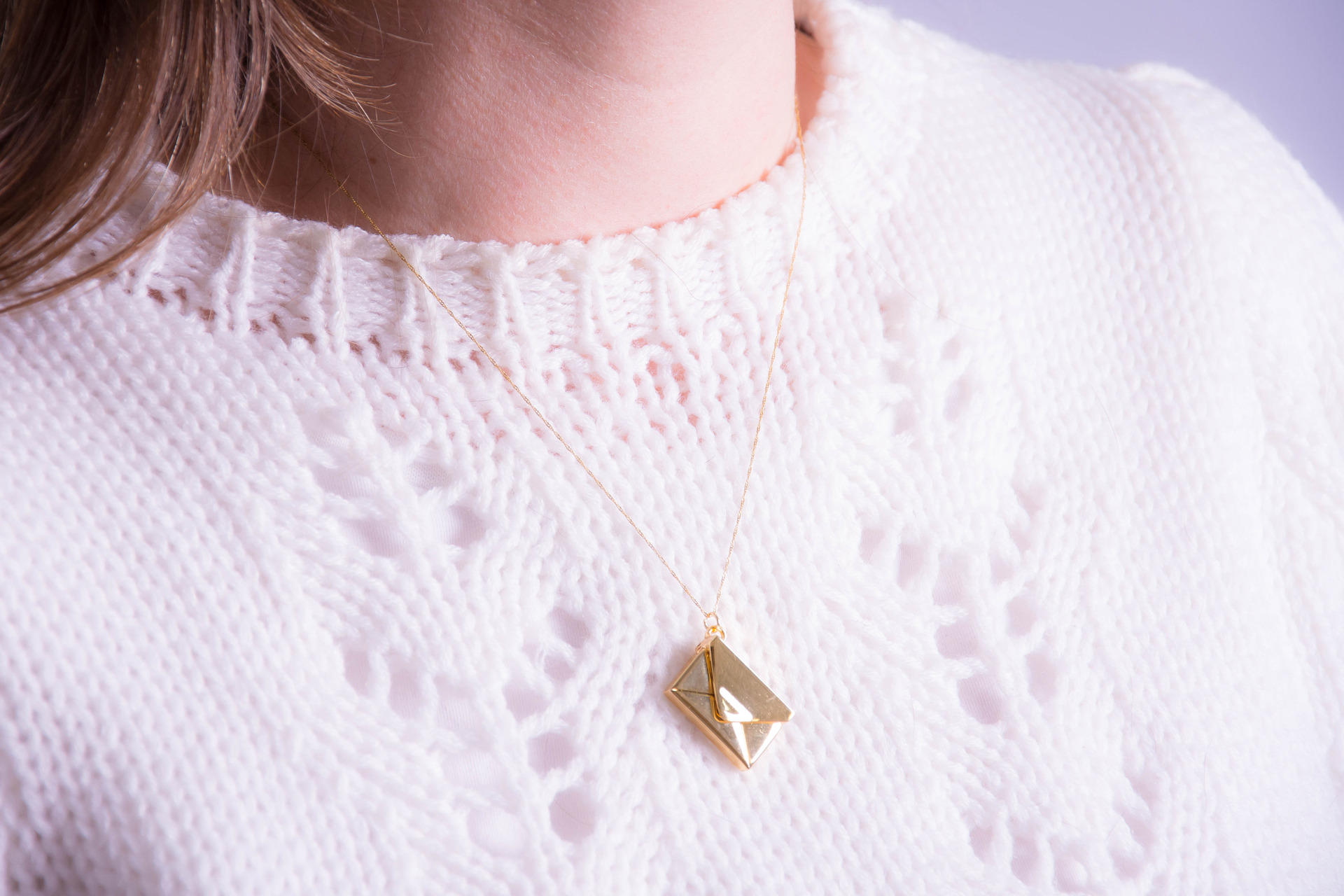 Relicário Envelope dourado