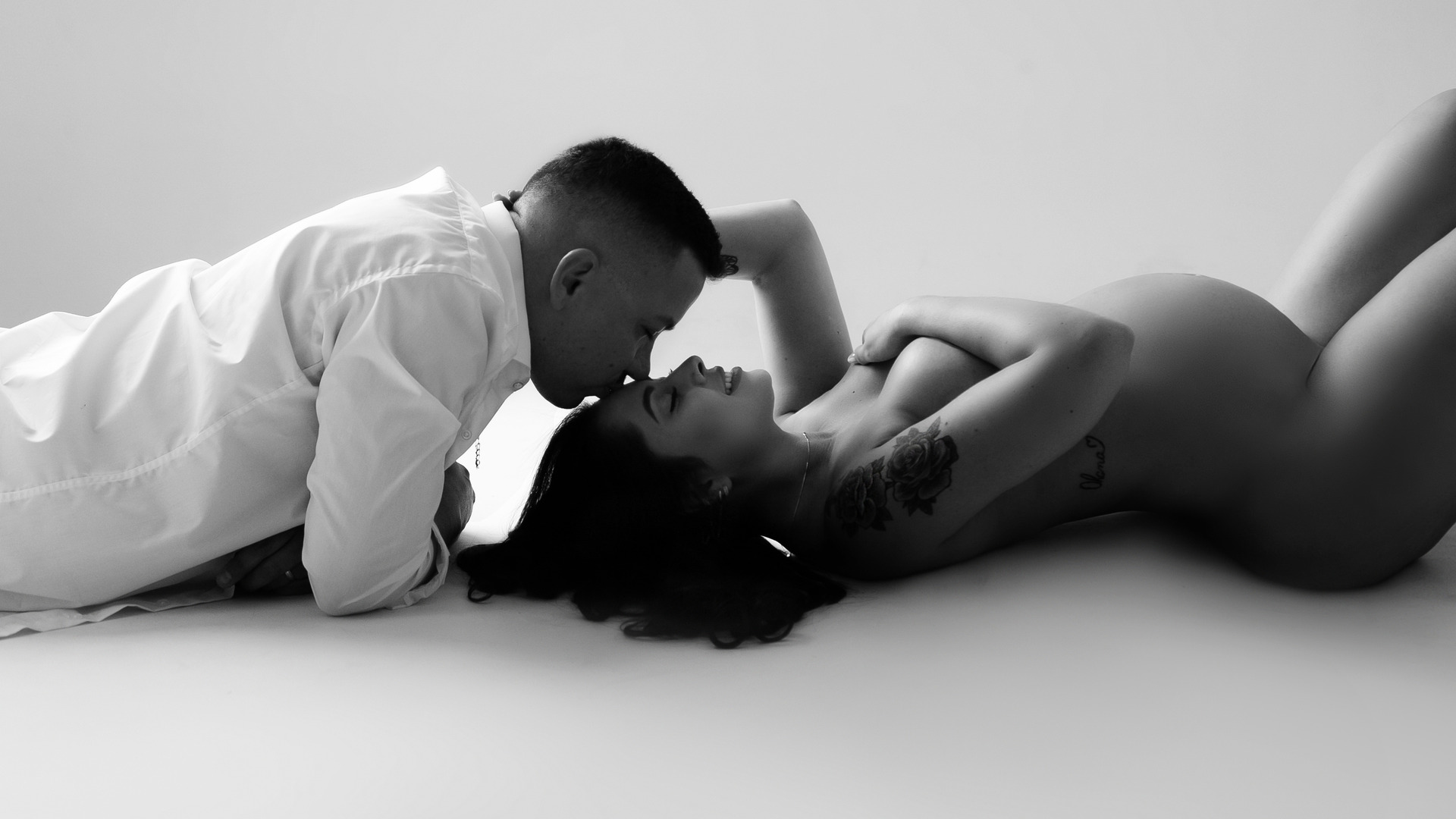 Ensaio mamãe e papai no Estúdio aguardando a chegada da Mali