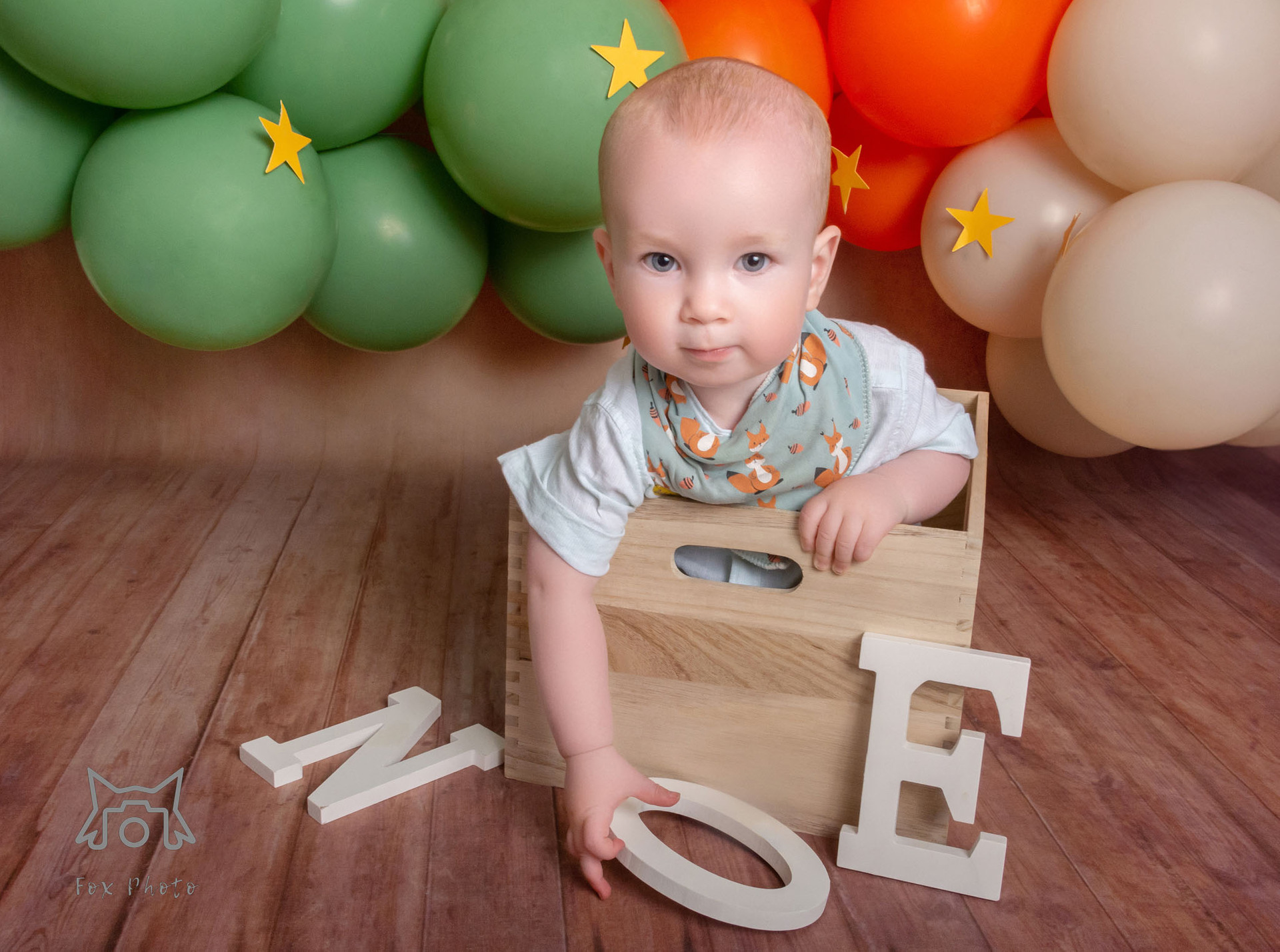 birthday cake smash session photographer one year