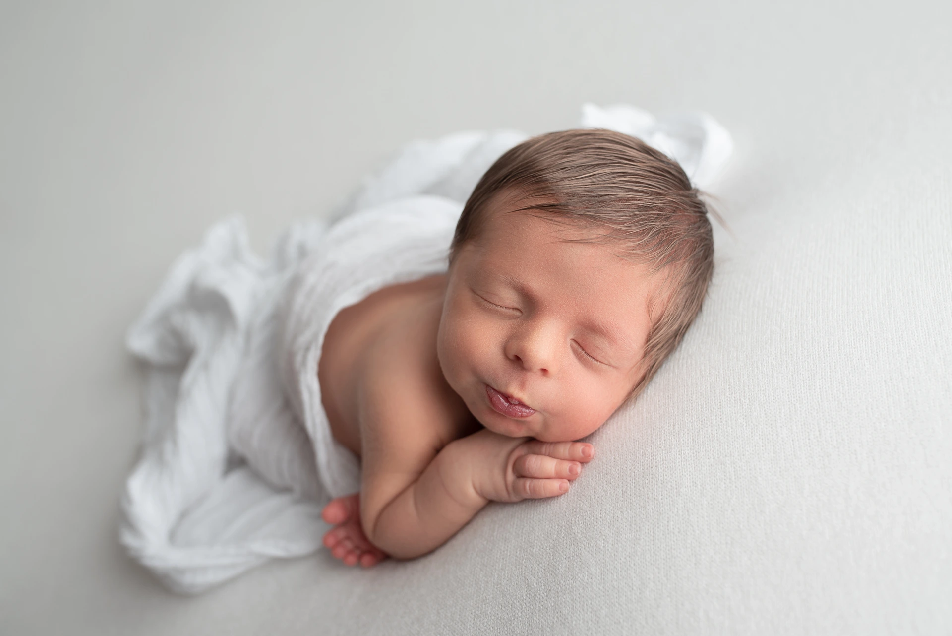 Fotografia do bebê recém nascido Afonso