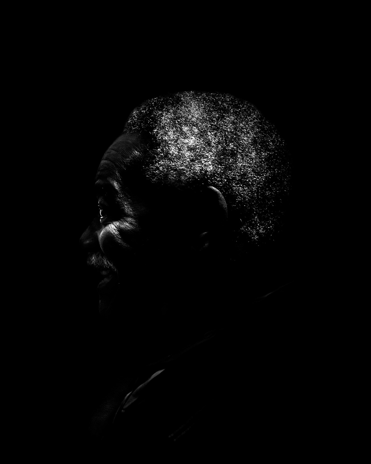 Craque e gênio da pequena área, Coutinho, em retrato realizado nos vestiário da Vila Belmiro