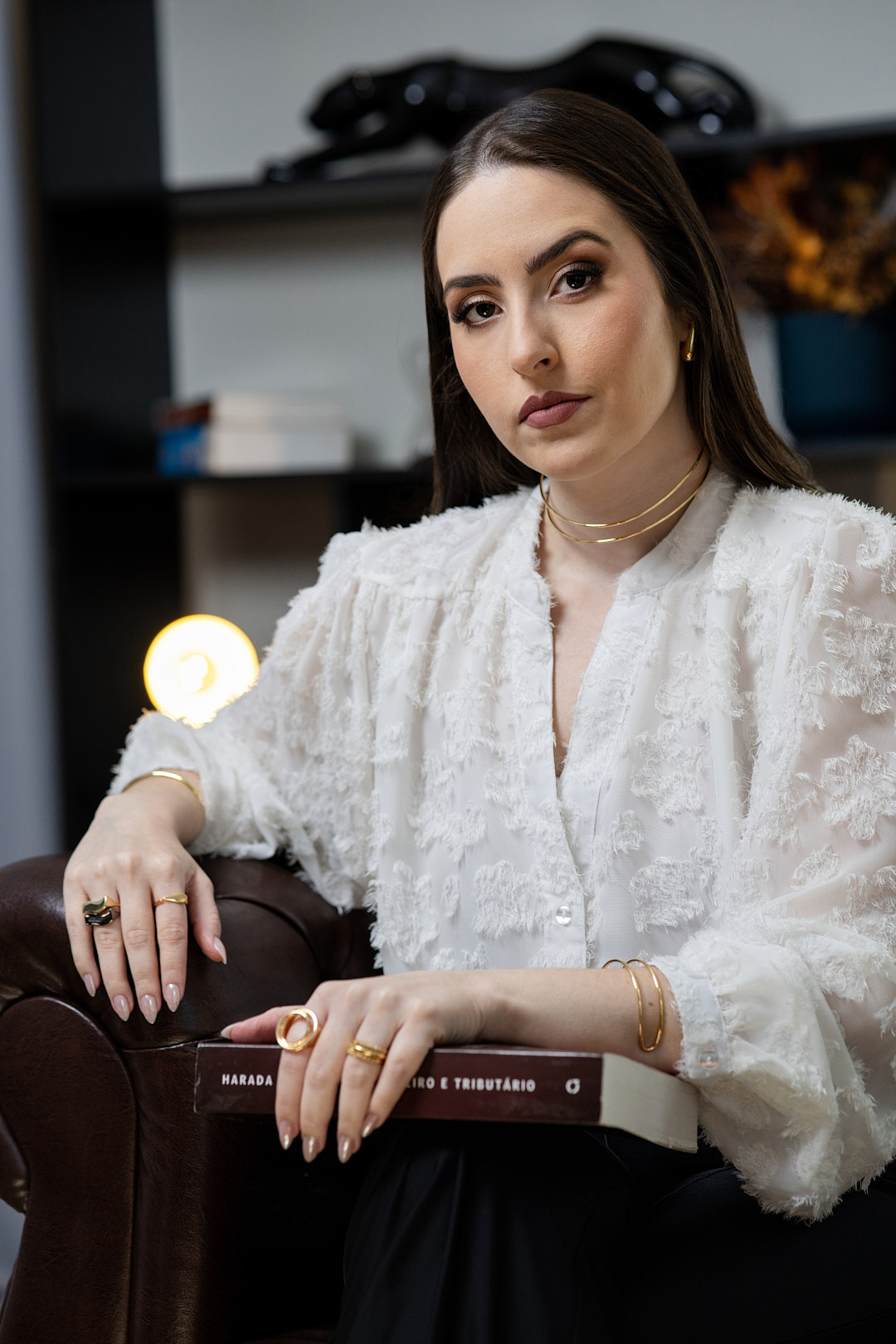 retrato profissional advogada em escritório em franca sp