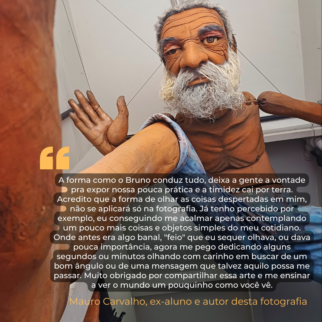 Depoimento visual de ex-aluno(a) satisfeito(a) do curso 'Percepções do Olhar', com sua foto mostrando a qualidade que alcançou após as aulas.