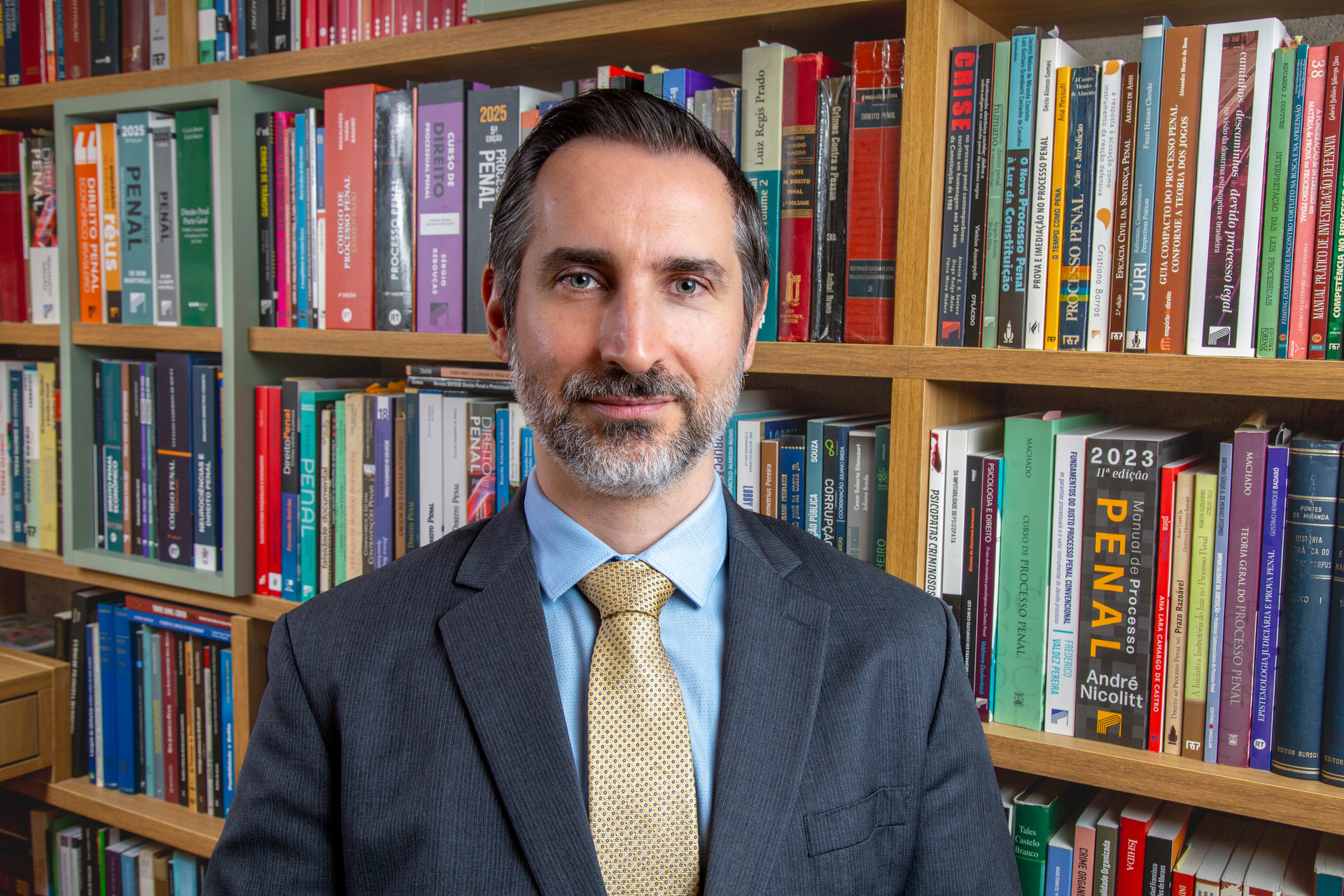 Fotógrafo de ensaio corporativo em São Paulo Bruno Arita - Retrato profissional para executivos e posicionamento de marca.