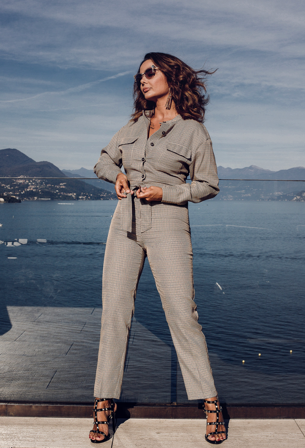 Ensaio no lago di como na italia e lago di garda varenna
