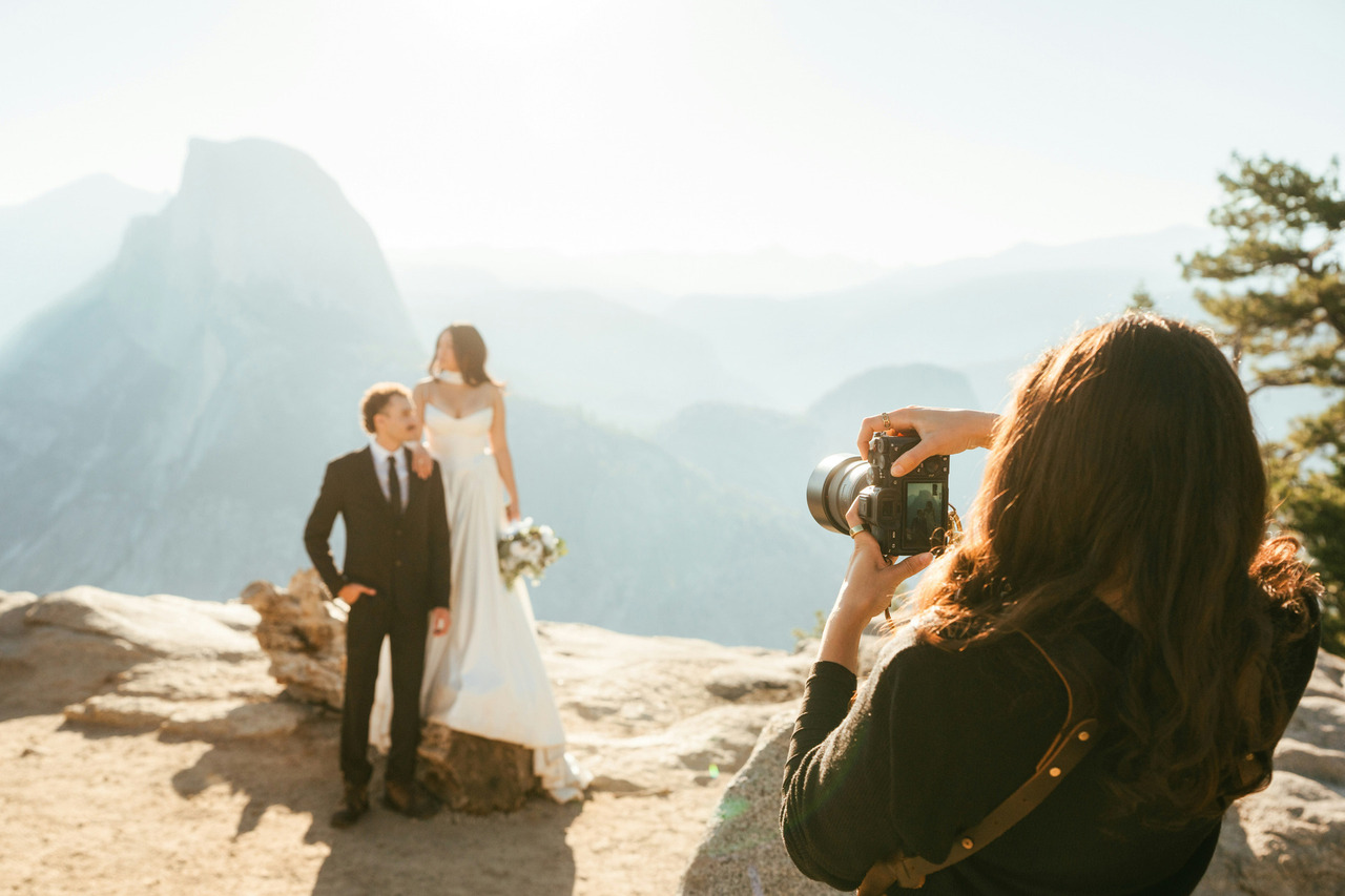 Destination Wedding Lago di Braies nas Dolomitas com fotógrafo na Itália